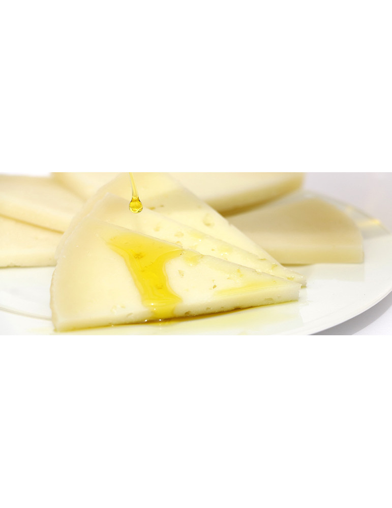 Comprar queso de cabra en AOVE de "Queval" en Hermanos Hoyos.