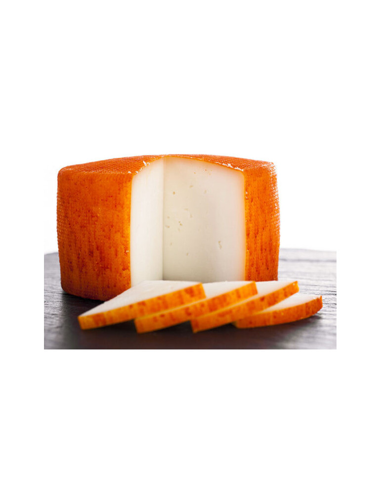 Comprar queso de cabra al pimentón de "Queval" en Hermanos Hoyos.