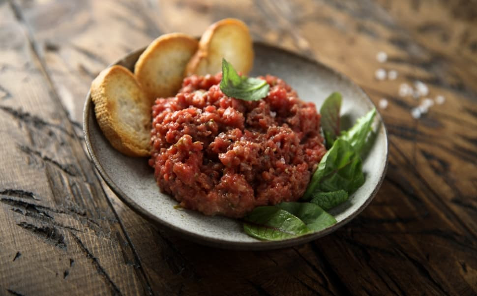 Tartar de salchichón: tradición original